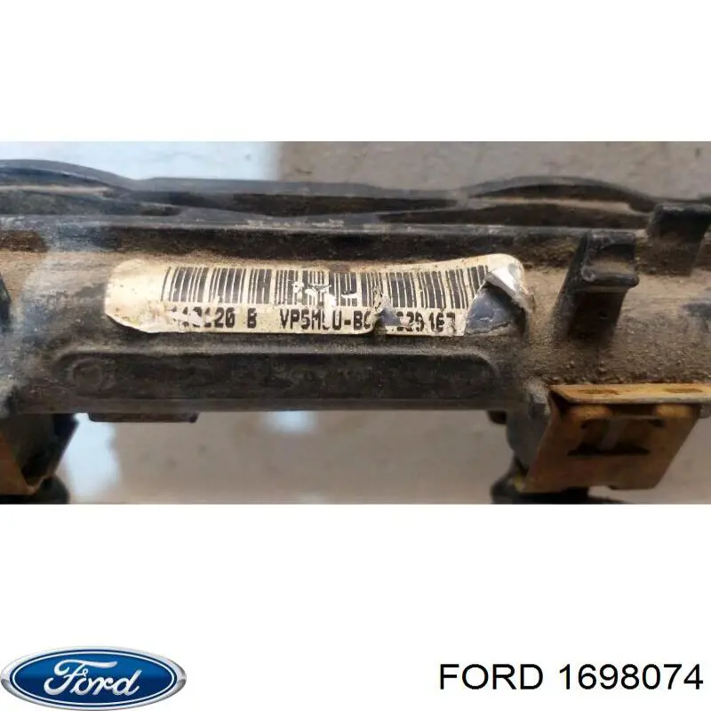 Рампа форсунок системи упорскування палива Ford 1698074 ціна, від 34.21 USD