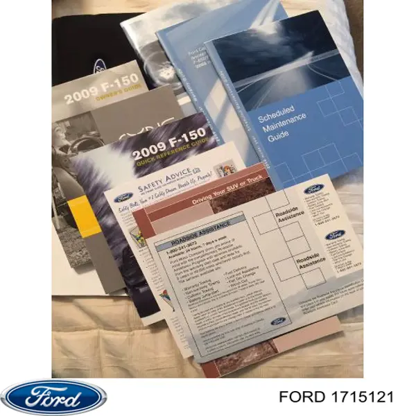Купити 1715121 Ford Насос охолоджуючої рідини