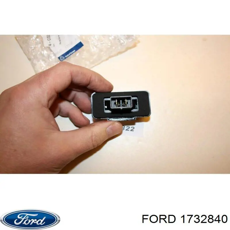 Ліхтар підсвічування заднього номерного знака Ford 1033481 ціна, від 4.69 USD