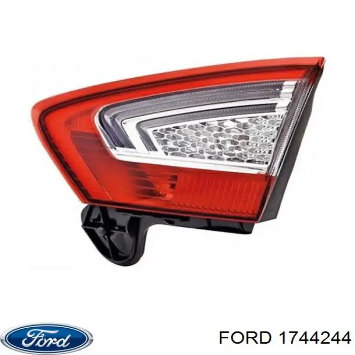 Стоп задній Polcar 32D1872T ціна, від 153.04 USD