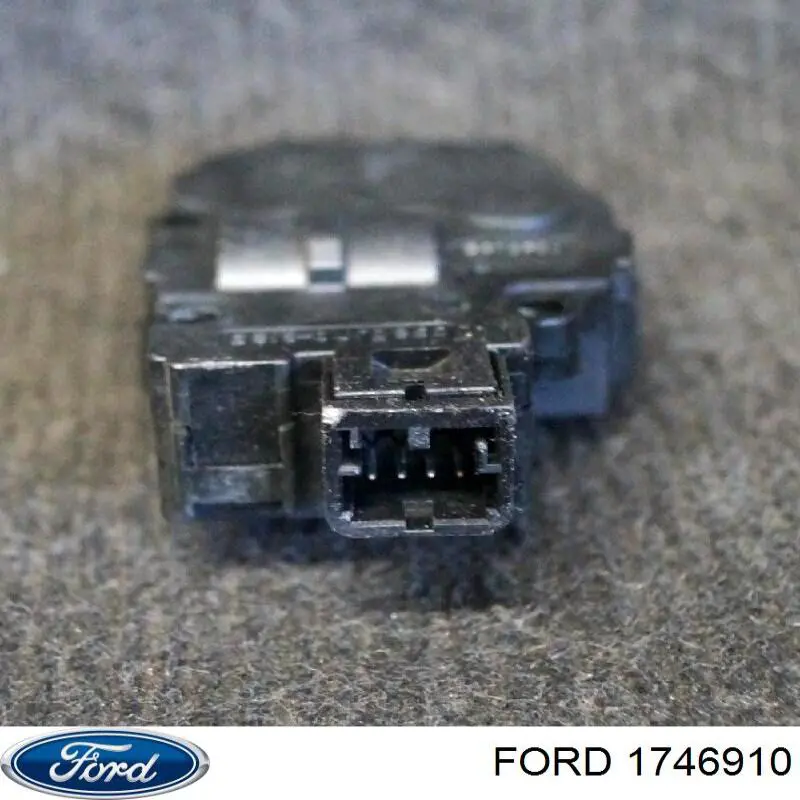 Молдинг лобового скла, правий Ford 1746910 ціна, від 34.02 USD