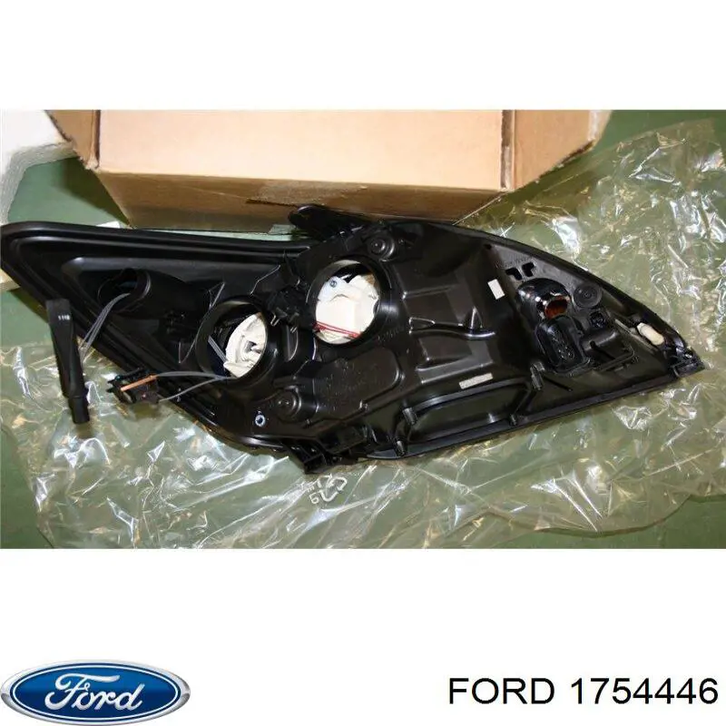 Фара Ford 1735241