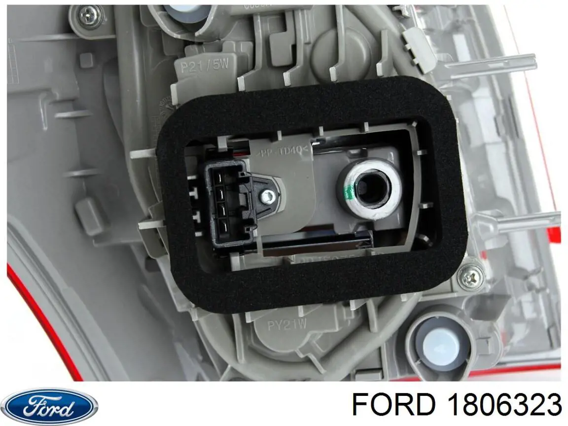 Задня права фара 1806323 Ford