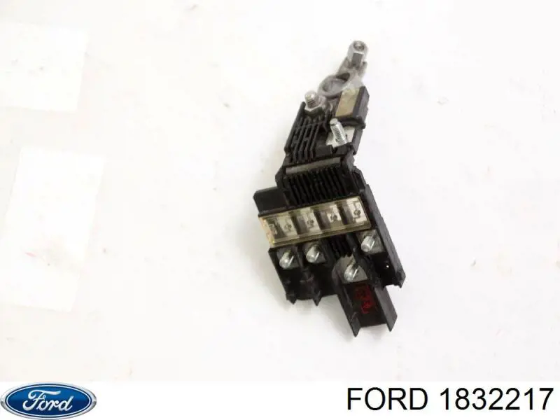 1832217 Ford Кришка акумулятора (АКБ)