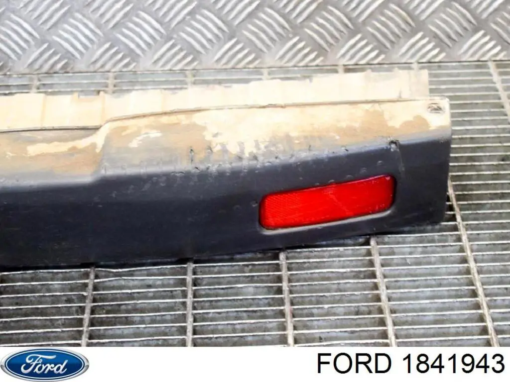 Купити 1841943 Ford Бампер задній, центральна частина