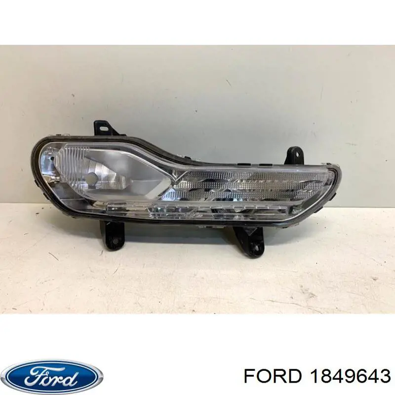 Туманка права Ford 1849643 ціна, від 38.05 USD