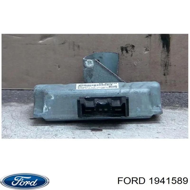 1941589 Ford 