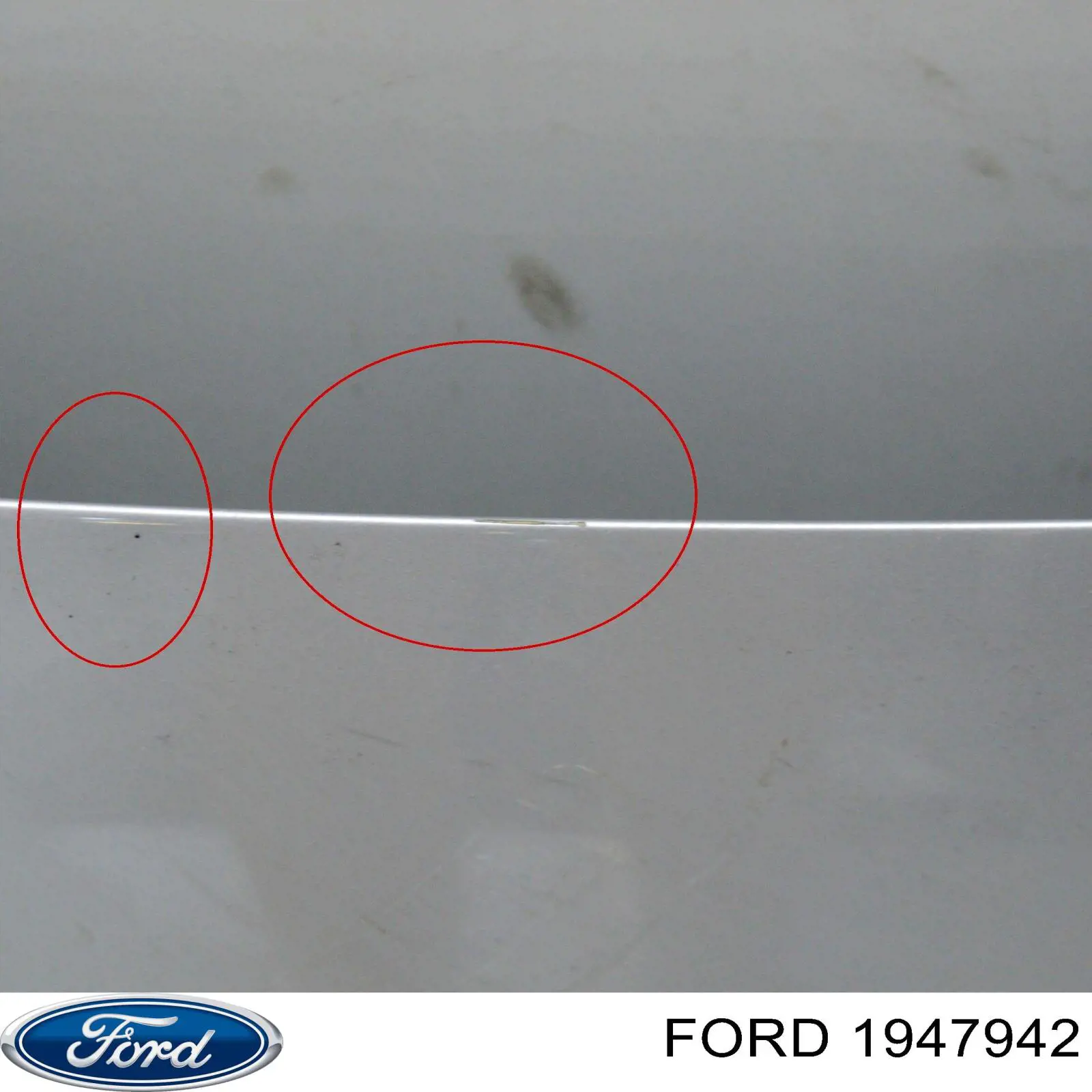 1947942 Ford Капот