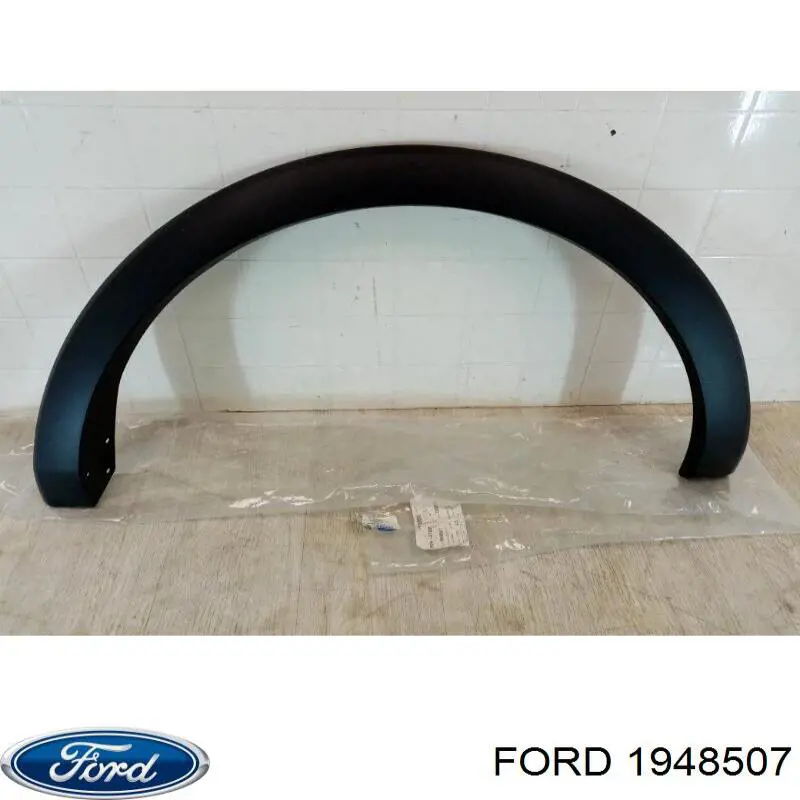 Купити 1948507 Ford Розширювач заднього крила, правий