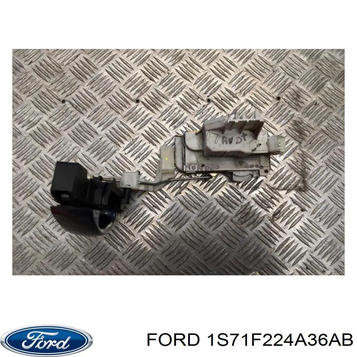 Купити 1375553 Ford Тримач зовнішньої ручки дверей, передньої правої