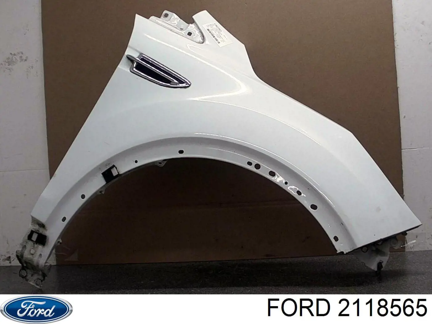 Крило переднє праве 2118565 Ford