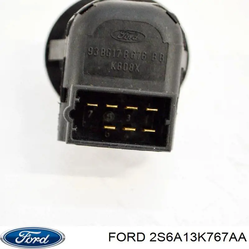 Купити 4704229 Ford Скло плафона освітлення салона/кабіни