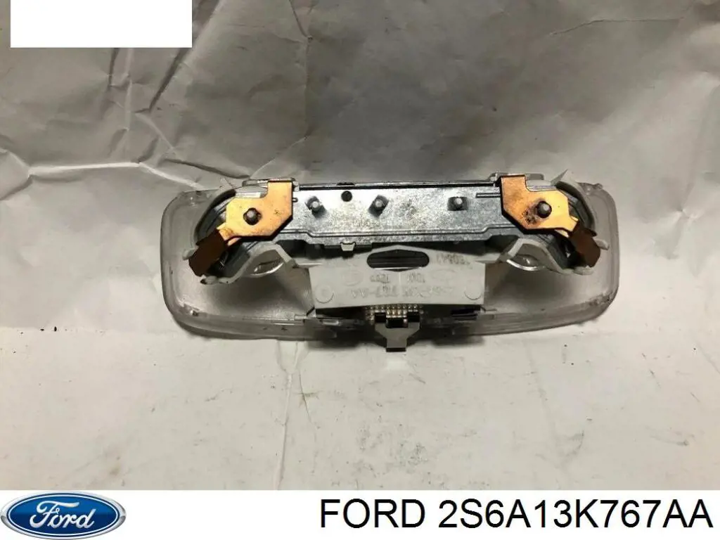 4704229 Ford Скло плафона освітлення салона/кабіни