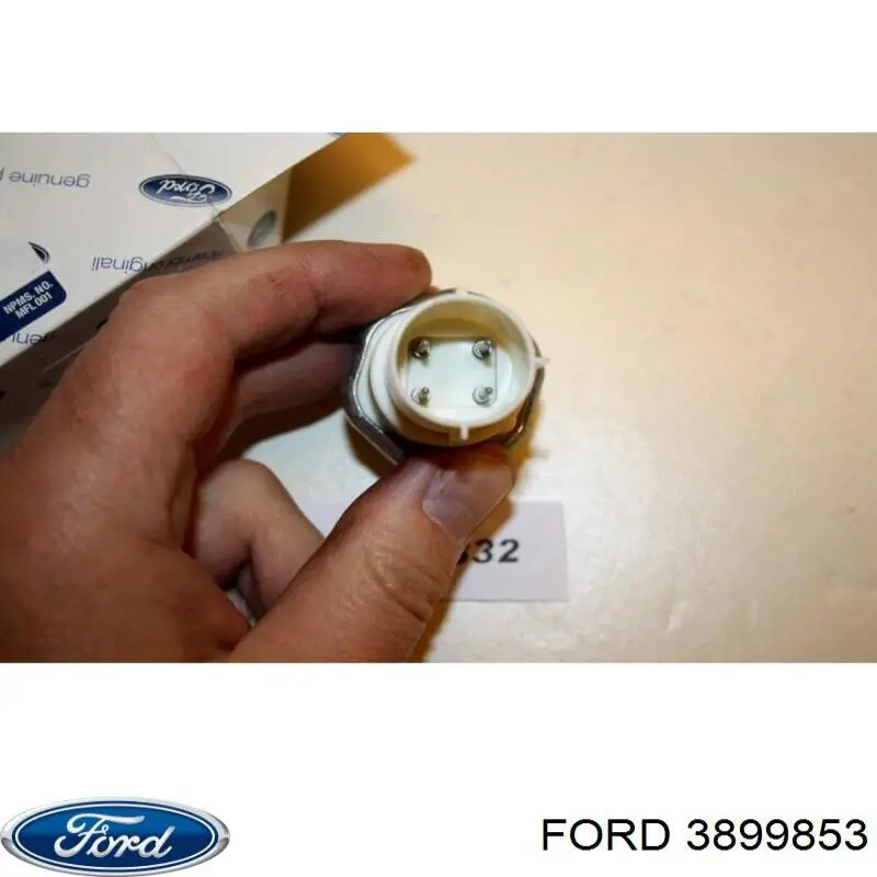 3899853 Ford 