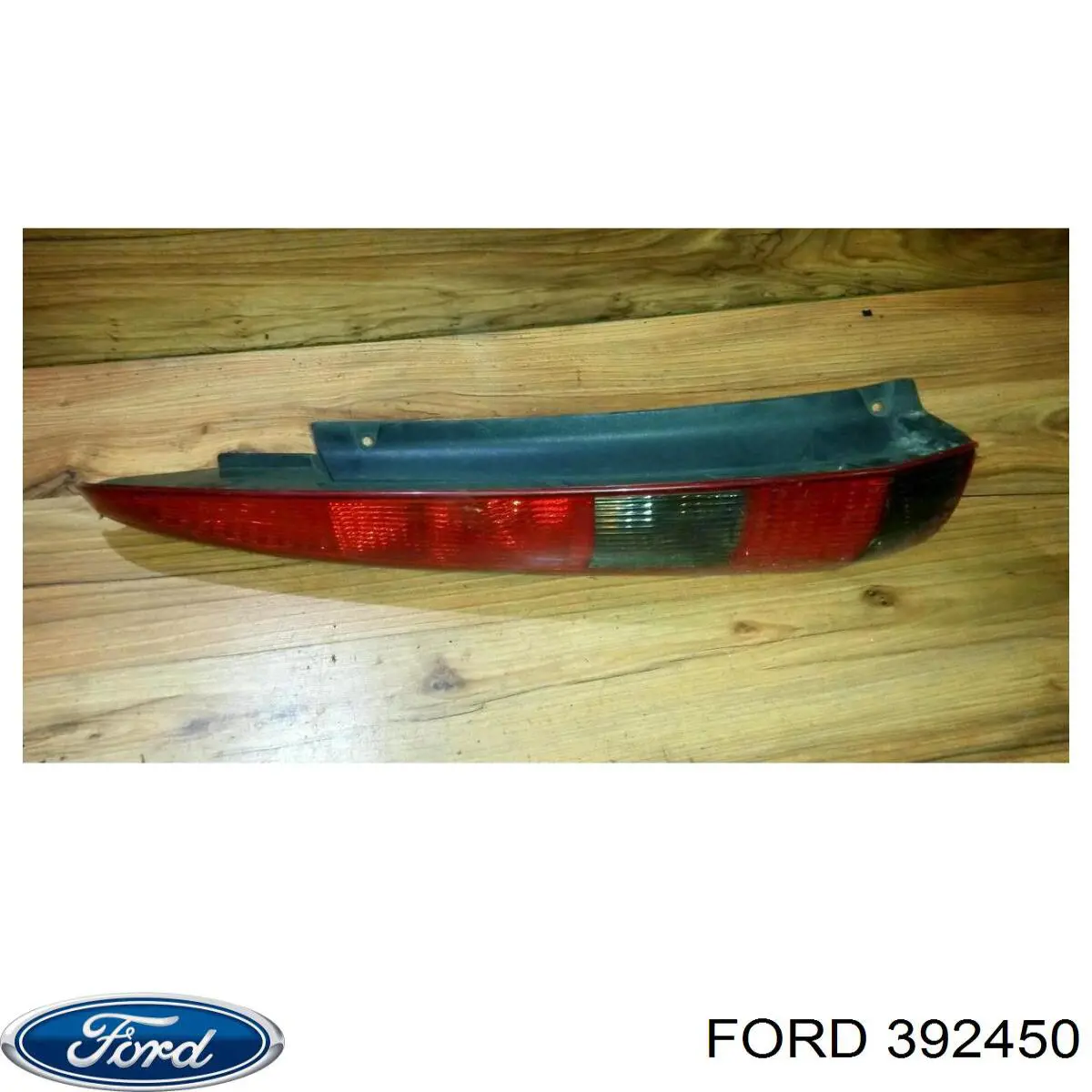 Купити 392450 Ford Задня права фара