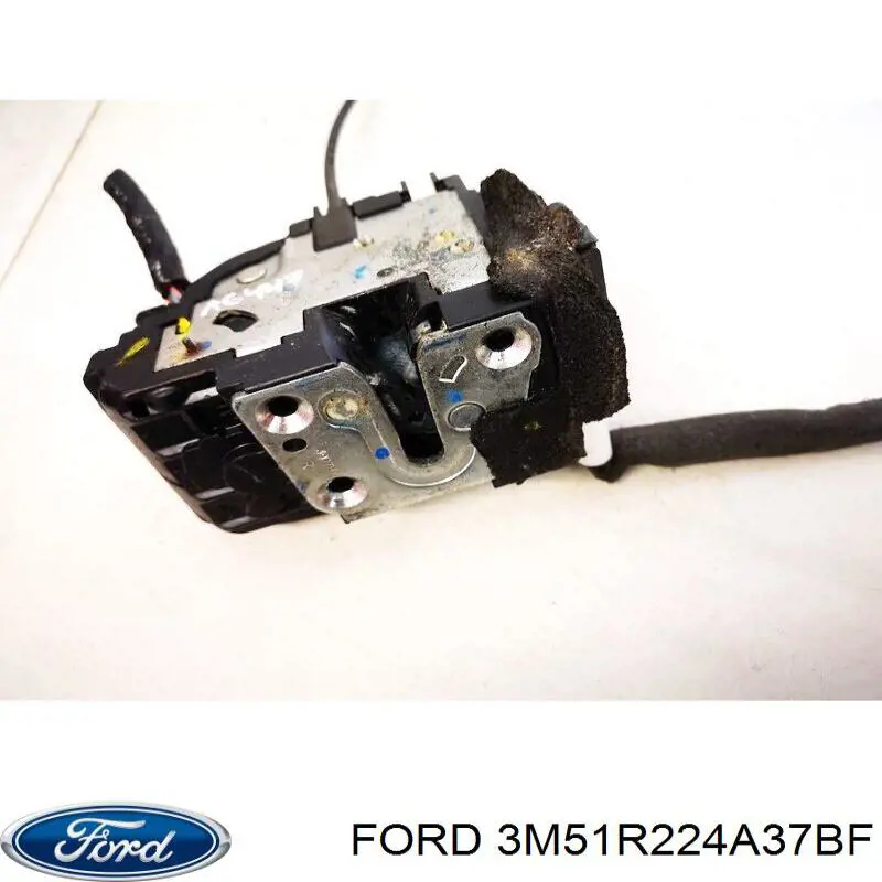 Купити 1341022 Ford Тримач зовнішньої ручки дверей, лівих дверей