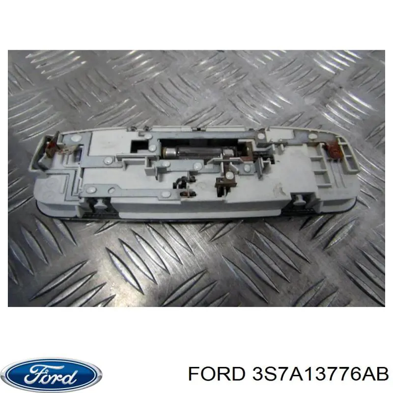 Плафон освітлення салона/кабіни, задній Ford 3S7A13776AB ціна, від 7.32 USD