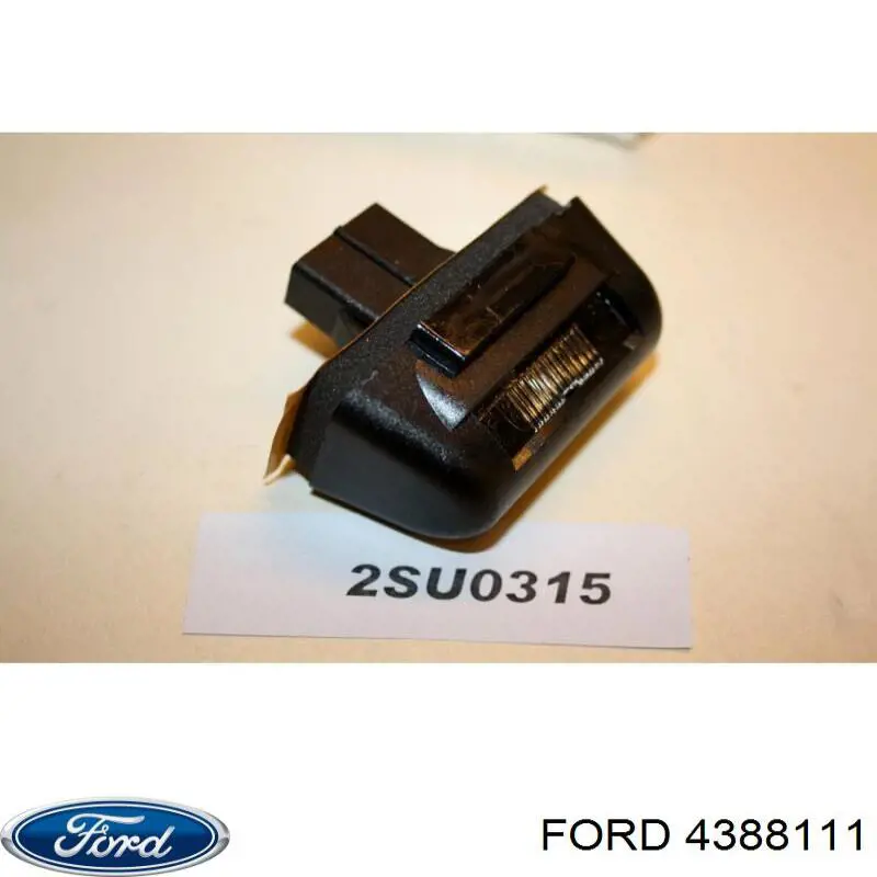 4388111 Ford ліхтар підсвічування заднього номерного знака