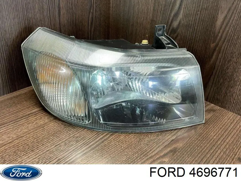 Фара правая Ford 4696752 ціна, від 64.65 USD