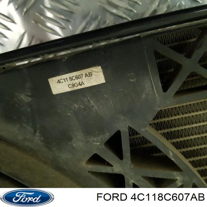 Дифузор радіатора охолодження, в зборі з двигуном і крильчаткою Ford 4C118C607AB ціна, від 26.72 USD