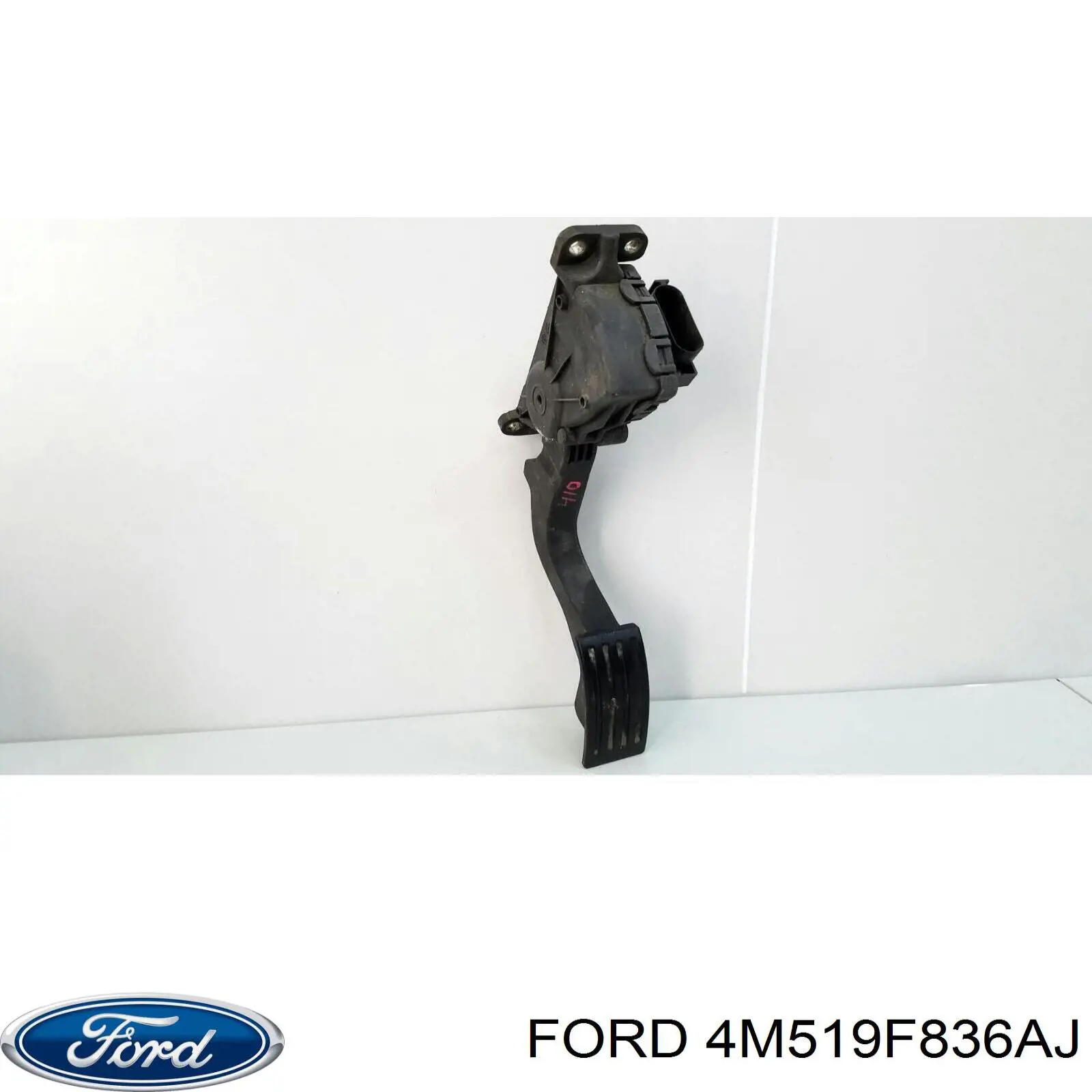 Підаль газу Ford 4M519F836AJ ціна, від 31.49 USD