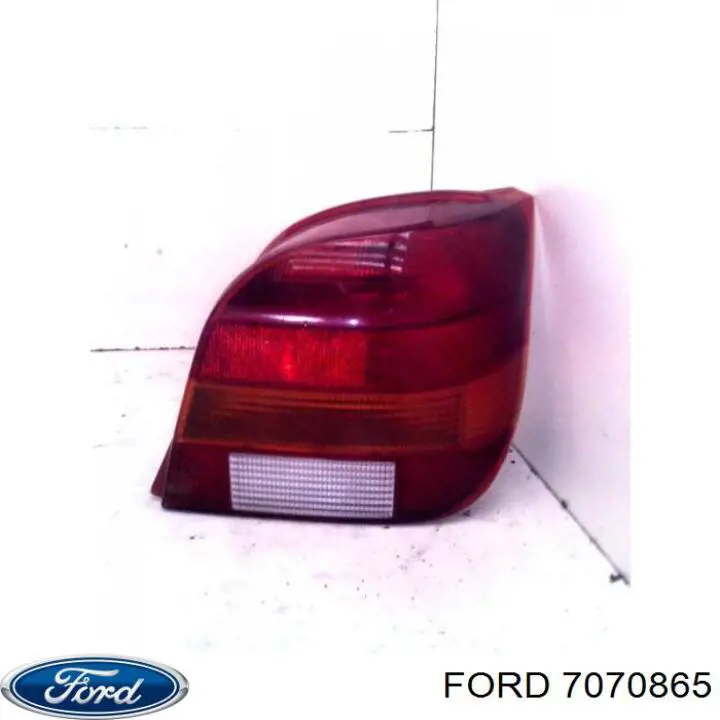 Ліхтар задній лівий, зовнішній Ford Fiesta 3 (GFJ) (Форд Фієста)
