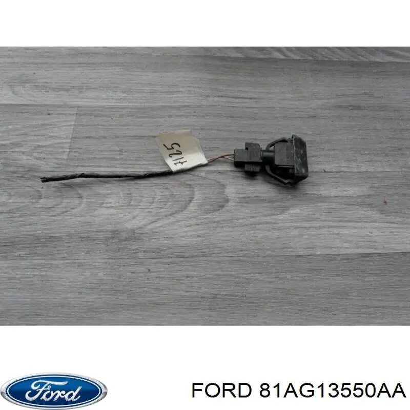 Ліхтар підсвічування заднього номерного знака Ford 81AG13550AA ціна, від 19.77 USD