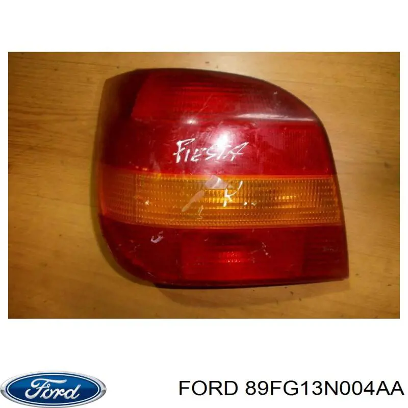 Купити 89FG13N004AA Ford Цоколь (патрон) заднього ліхтаря