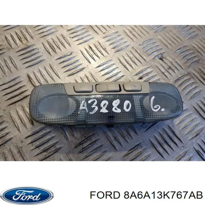 Плафон освітлення салону/кабіни Ford 4496773 ціна, від 10.26 USD