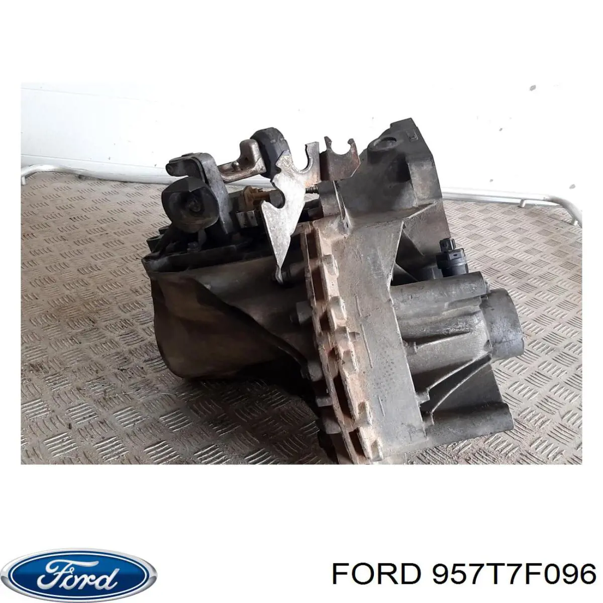Коробка передач 957T7F096 Ford