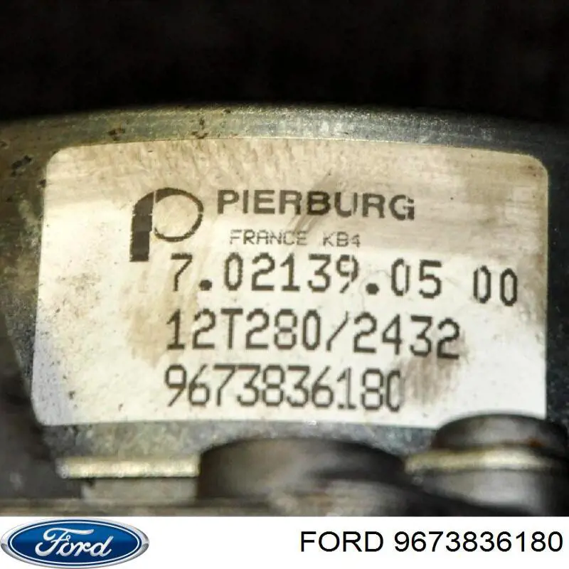 1697754 Ford Насос вакуумний