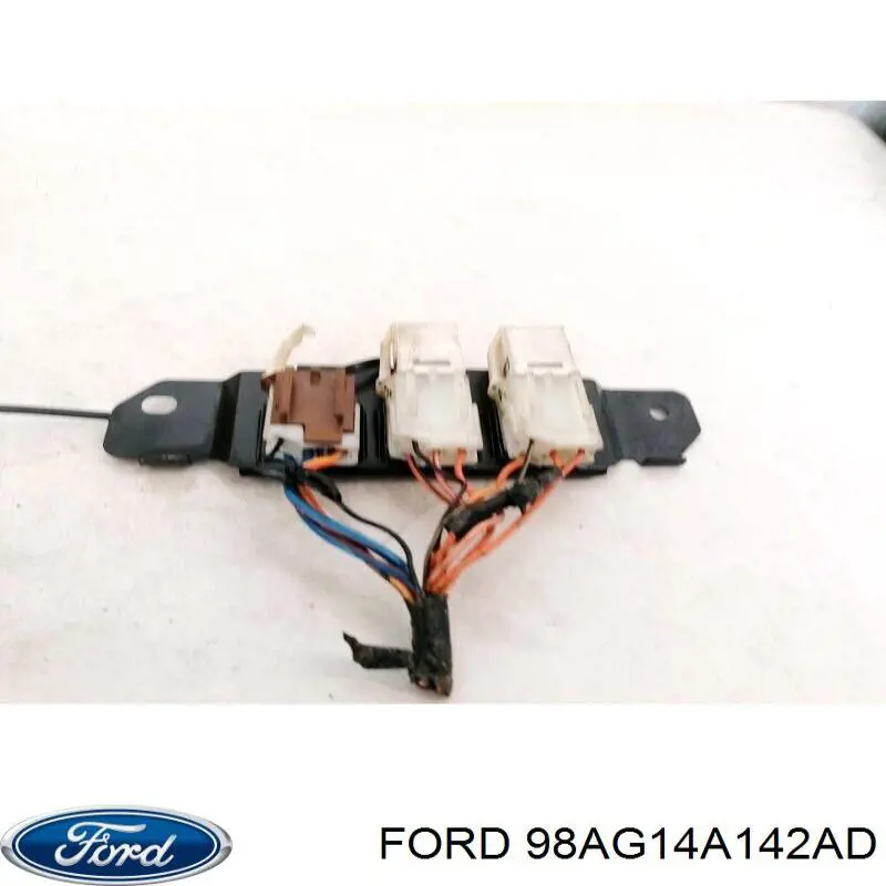 1475933 Ford Трос зчеплення