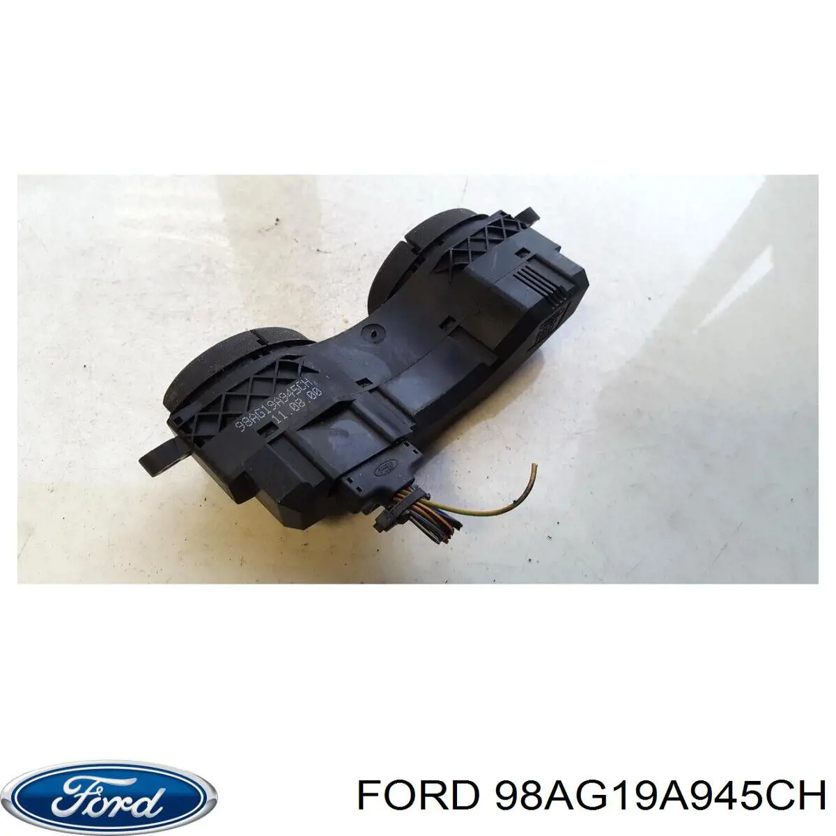 1119681 Ford Механізм управління кондиціонером