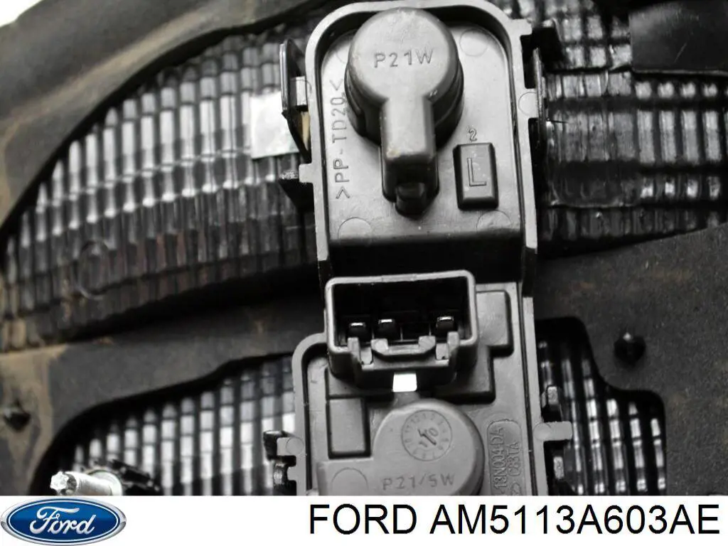 Стоп задній Ford AM5113A603AE ціна, від 25.14 USD