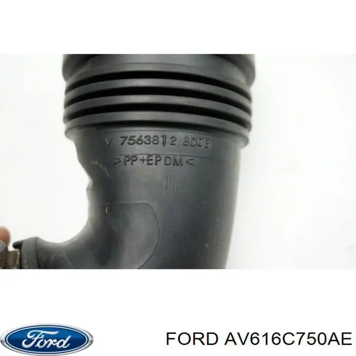 Шланг/патрубок интеркуллера Ford 1697672 ціна, від 12.97 USD