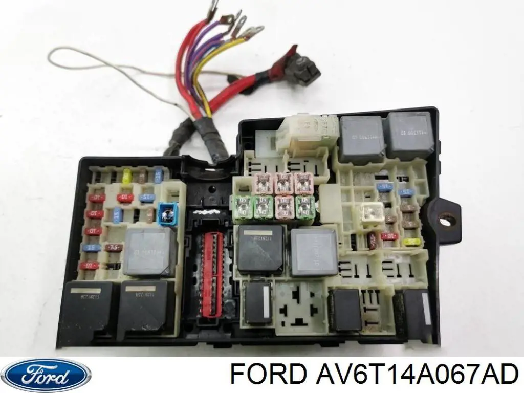 1842390 Ford Реле запобіжників