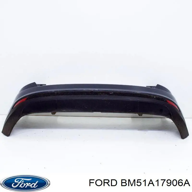 Бампер задний на Ford Focus III 