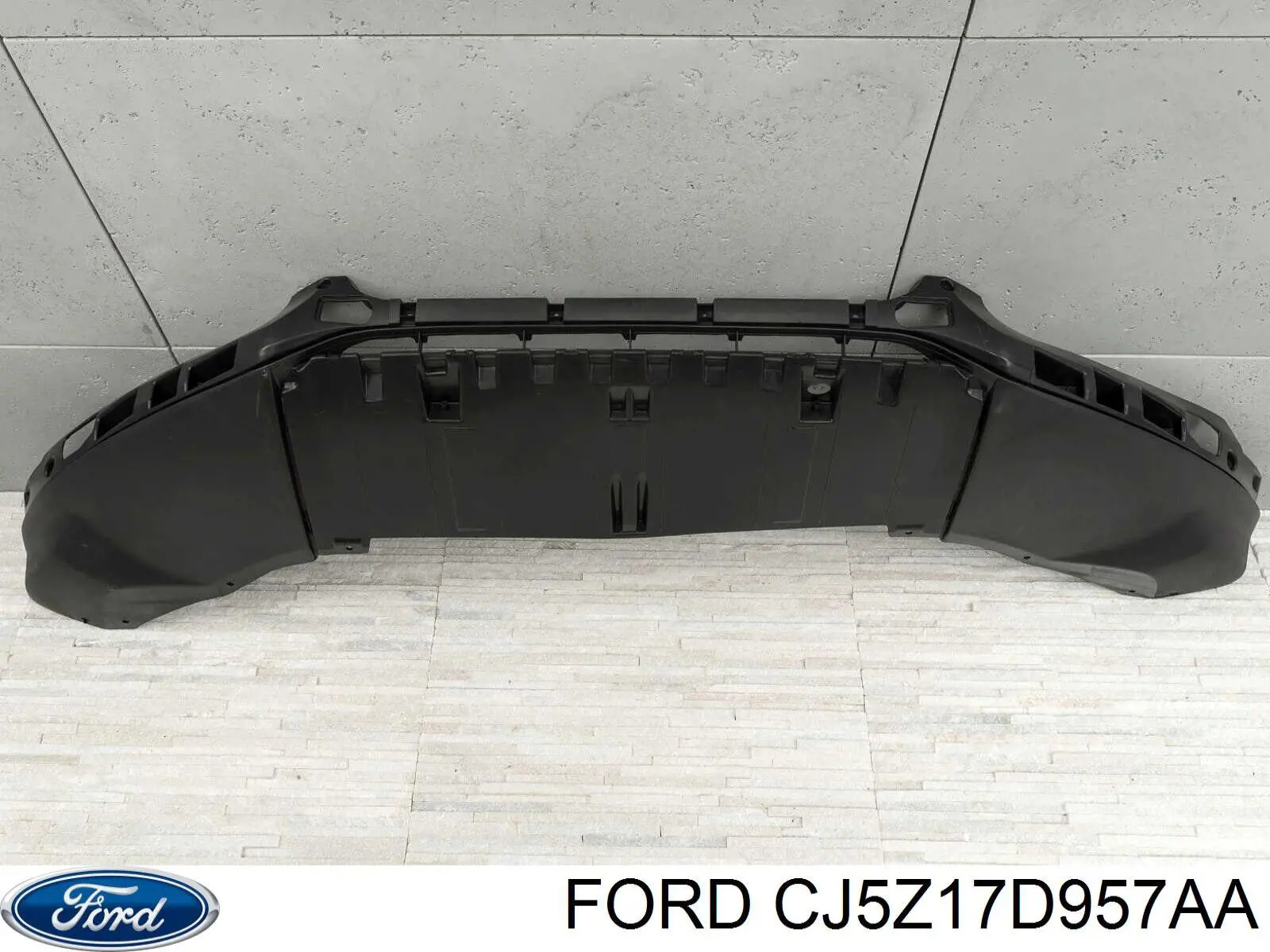 CJ5Z17D957AA Ford Обвіс бампера