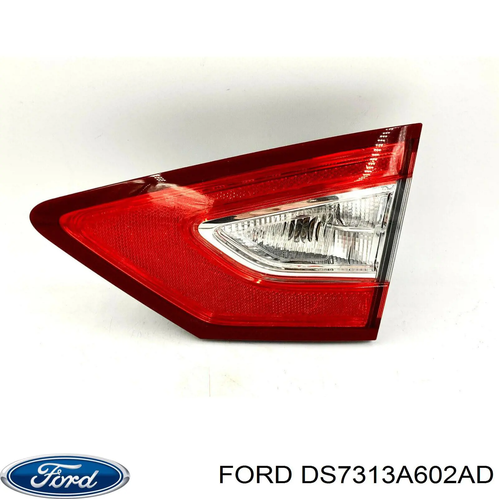 Купити DS7313A602AD Ford Ліхтар задній внутрішній правий