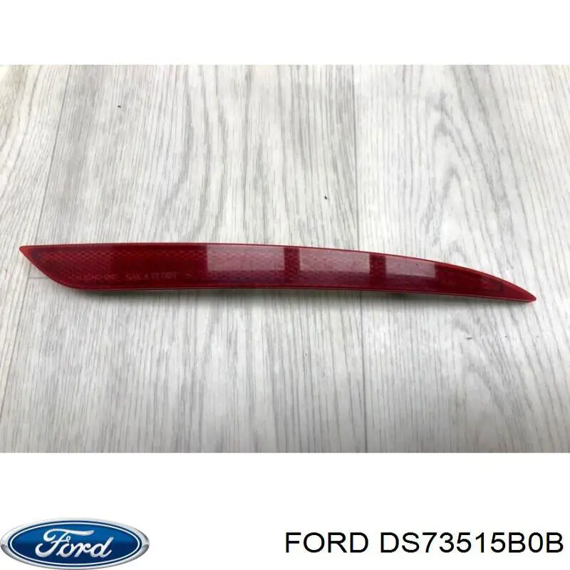 Правий катафот заднього бампера Ford DS73515B0AD ціна, від 12.67 USD