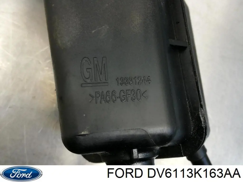 Бачок омивача лобового скла Ford DV6113K163AA ціна, від 144.25 USD