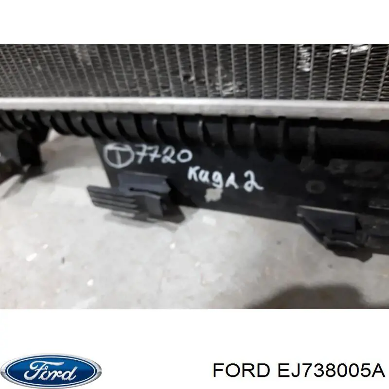 EJ738005A Ford Радіатор охолодження двигуна