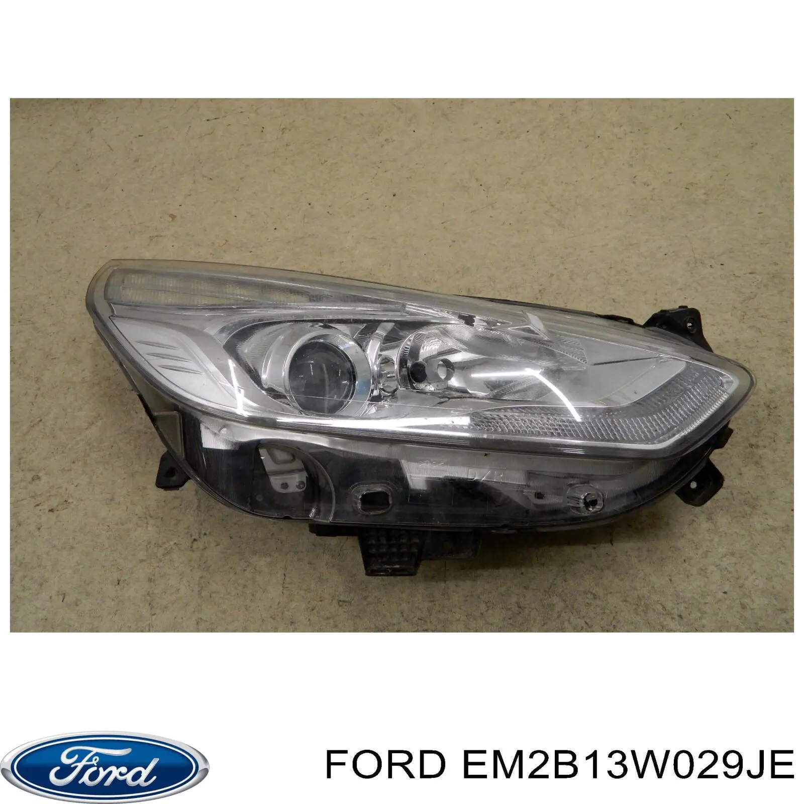 Купити EM2B13W029JE Ford Фара правая