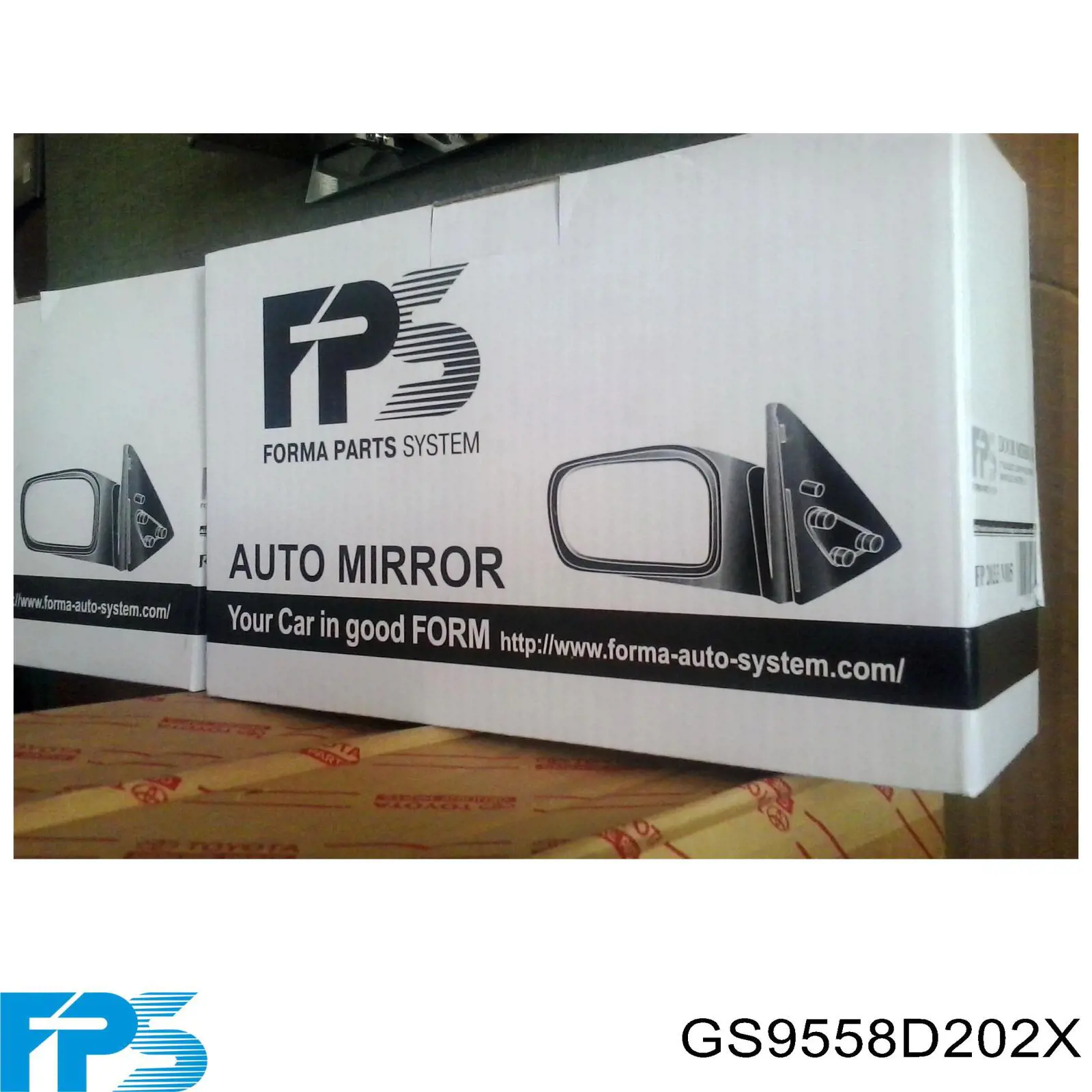 Купити GS9558D202 XYG Скло багажної двостулкової двері, правої