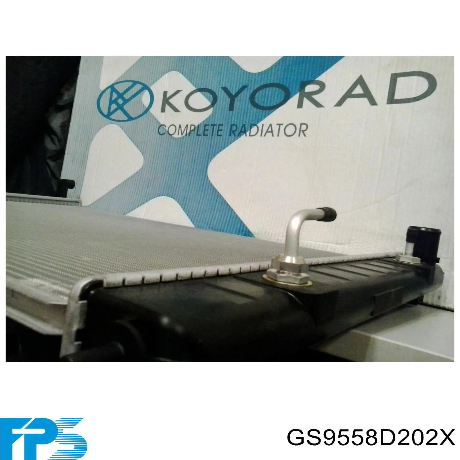 Скло багажної двостулкової двері, правої XYG GS9558D202 ціна, від 41.88 USD