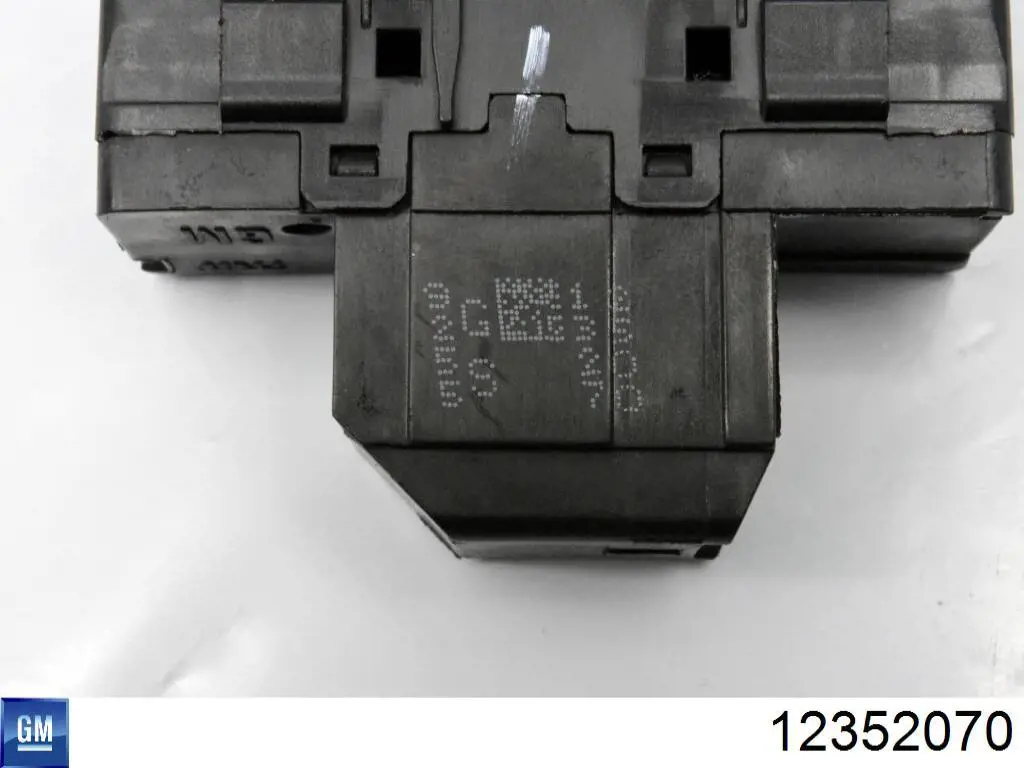 12352070 Opel 