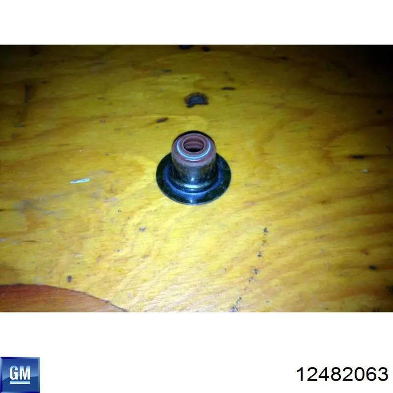 876100 Elring сальник клапана (маслознімний, впускного)