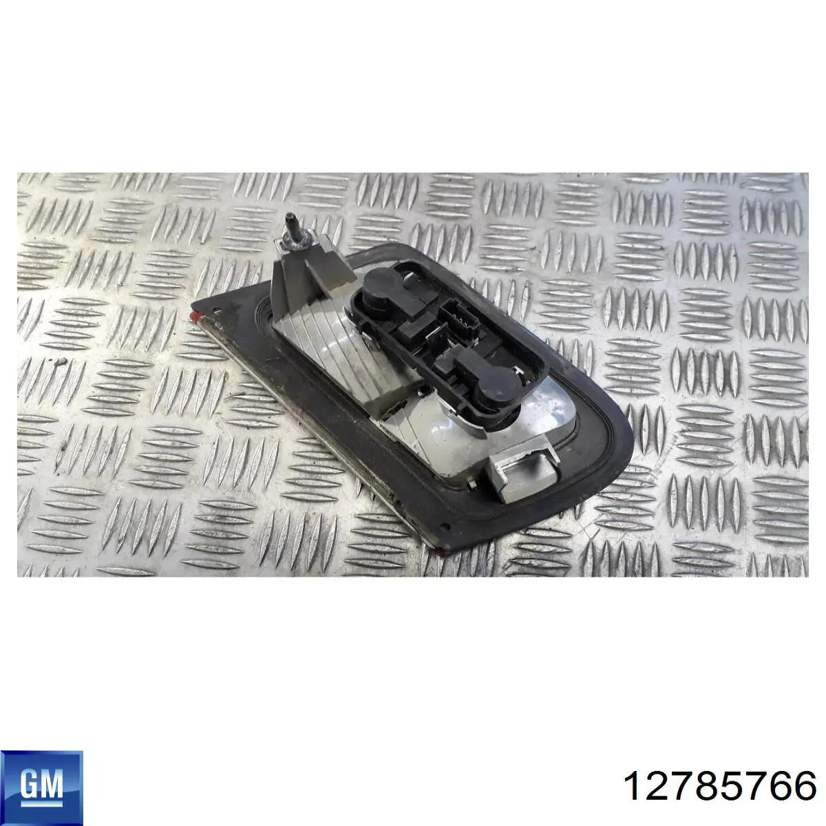 Ліхтар задній лівий General Motors 12785766 ціна, від 16.47 USD