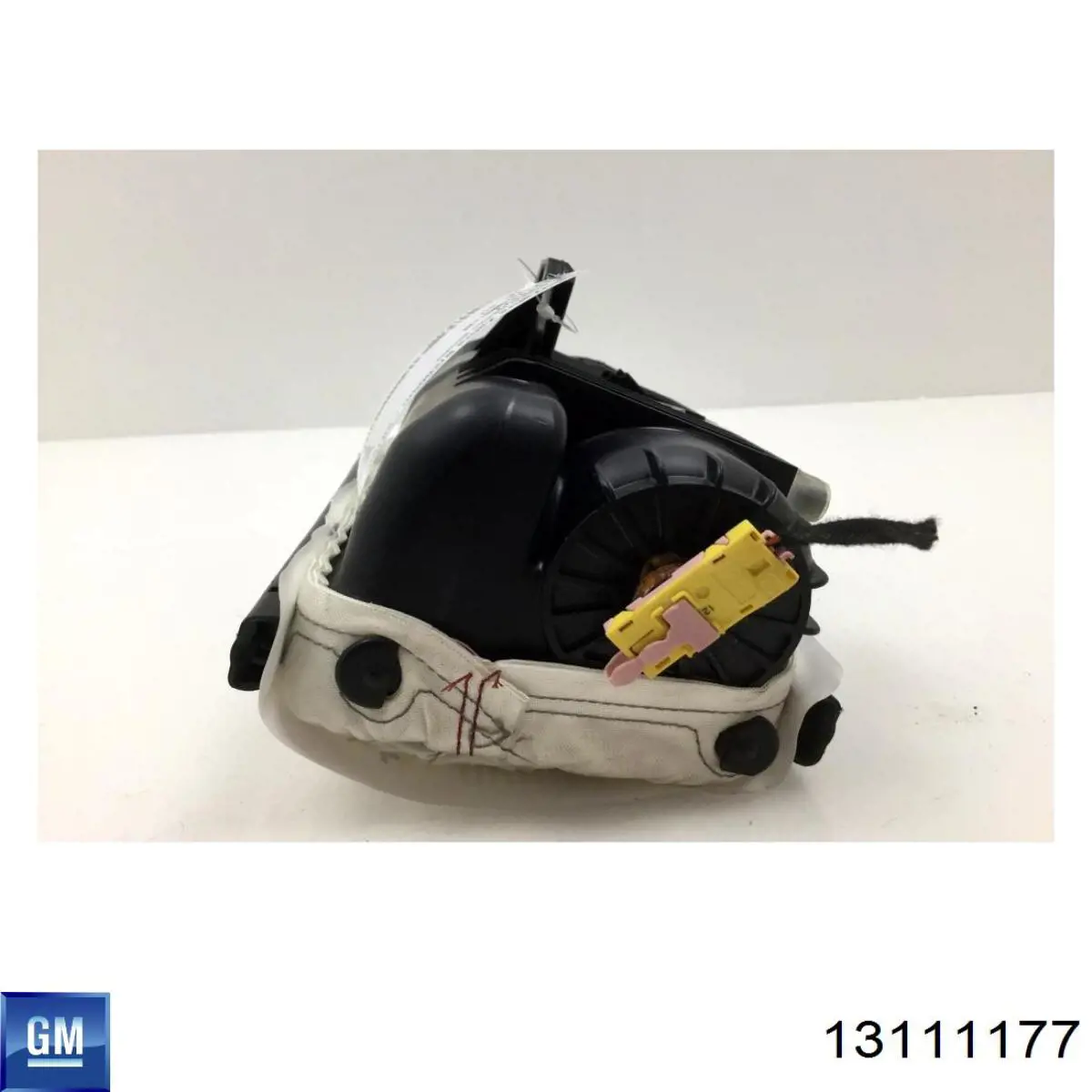 Подушка безпеки бокова General Motors 13111177 ціна, від 10.12 USD