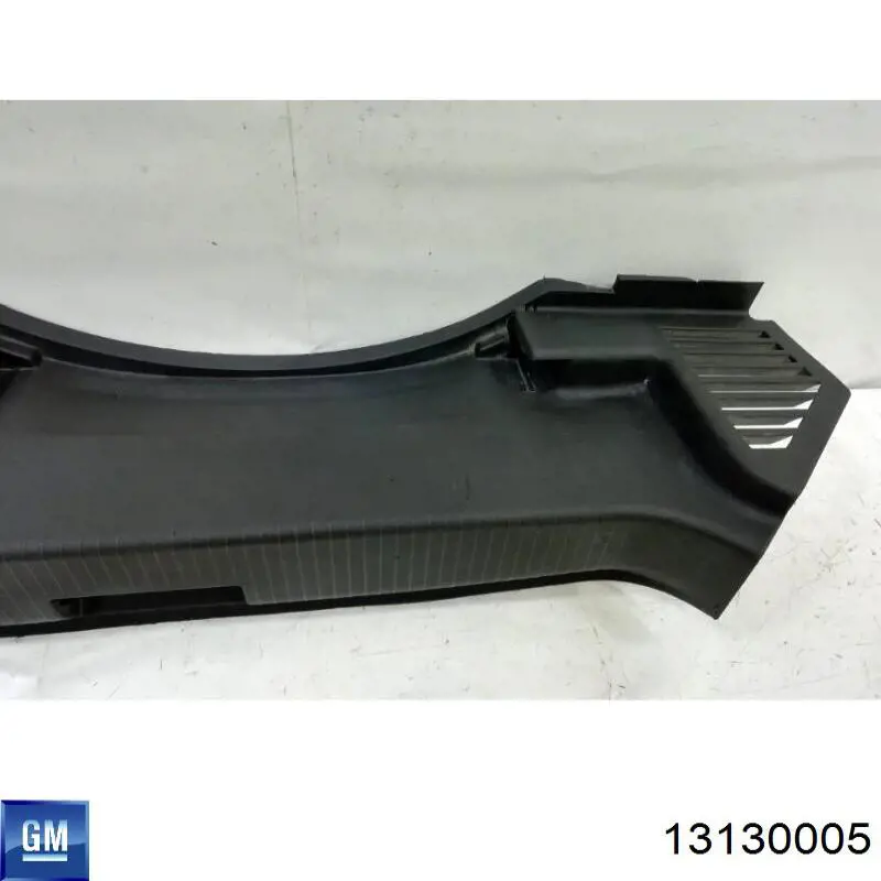 2346239 Opel Накладка задньої панелі багажника